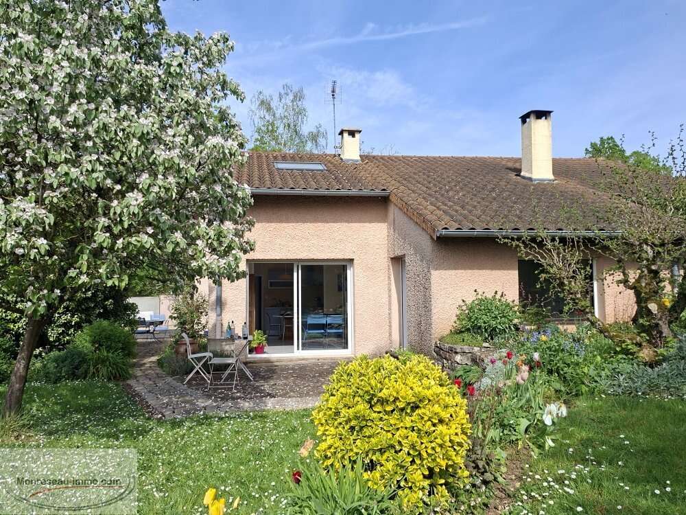 Maison à CHEVAGNY-LES-CHEVRIERES