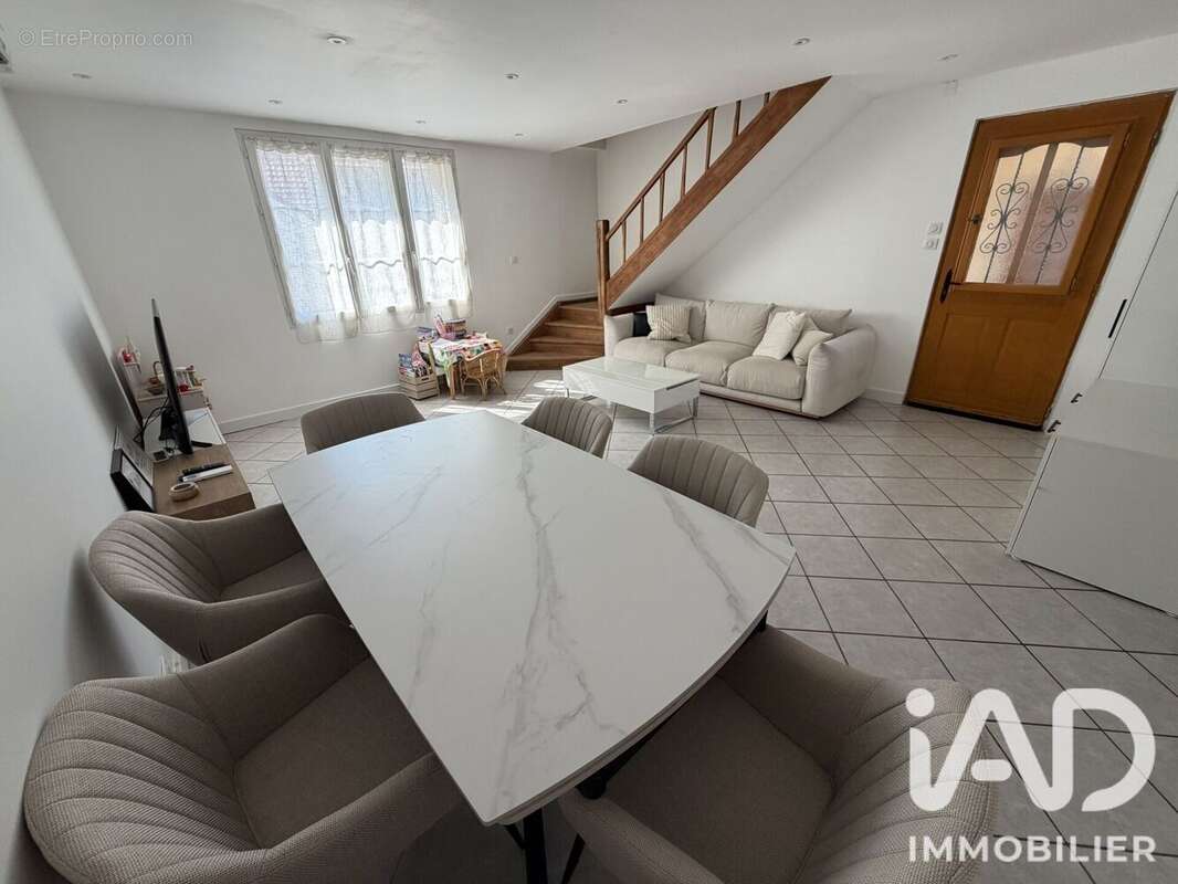 Photo 2 - Maison à CHAMPIGNY