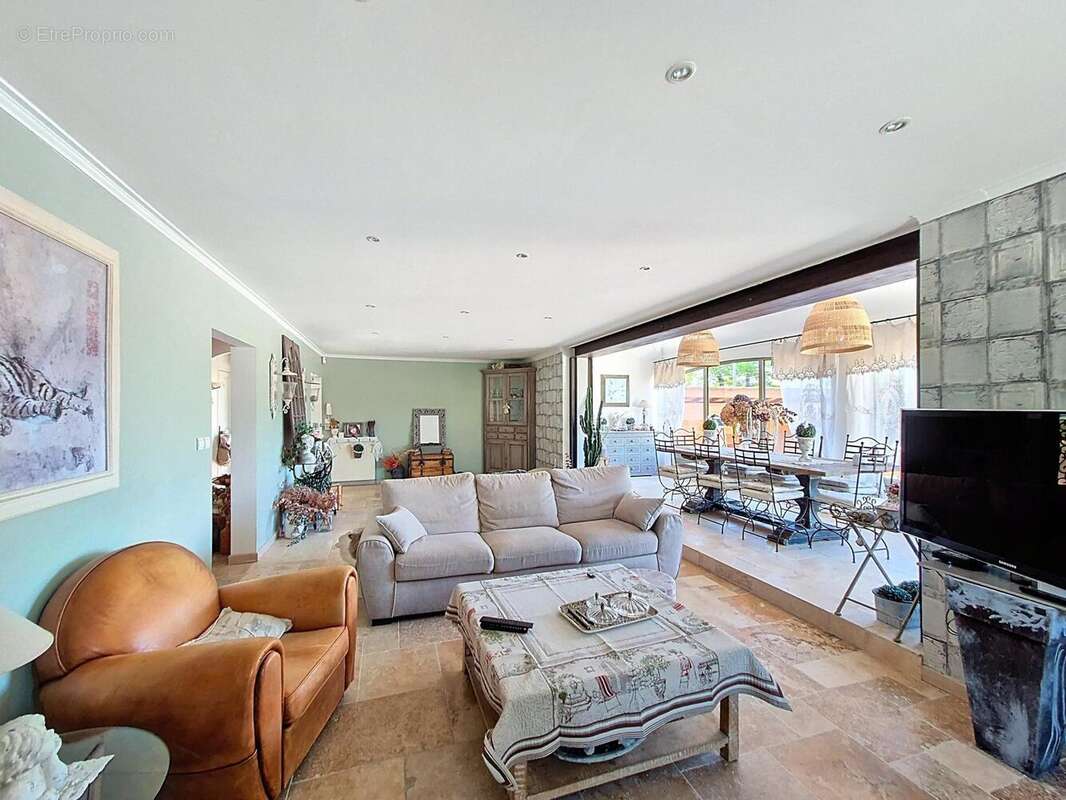 Photo 6 - Maison à CHARBONNIERES-LES-BAINS