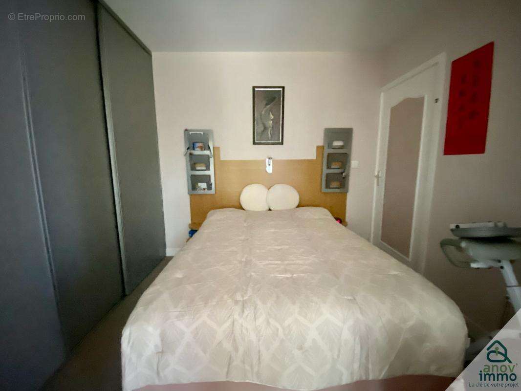 Appartement à CHARBONNIERES-LES-BAINS