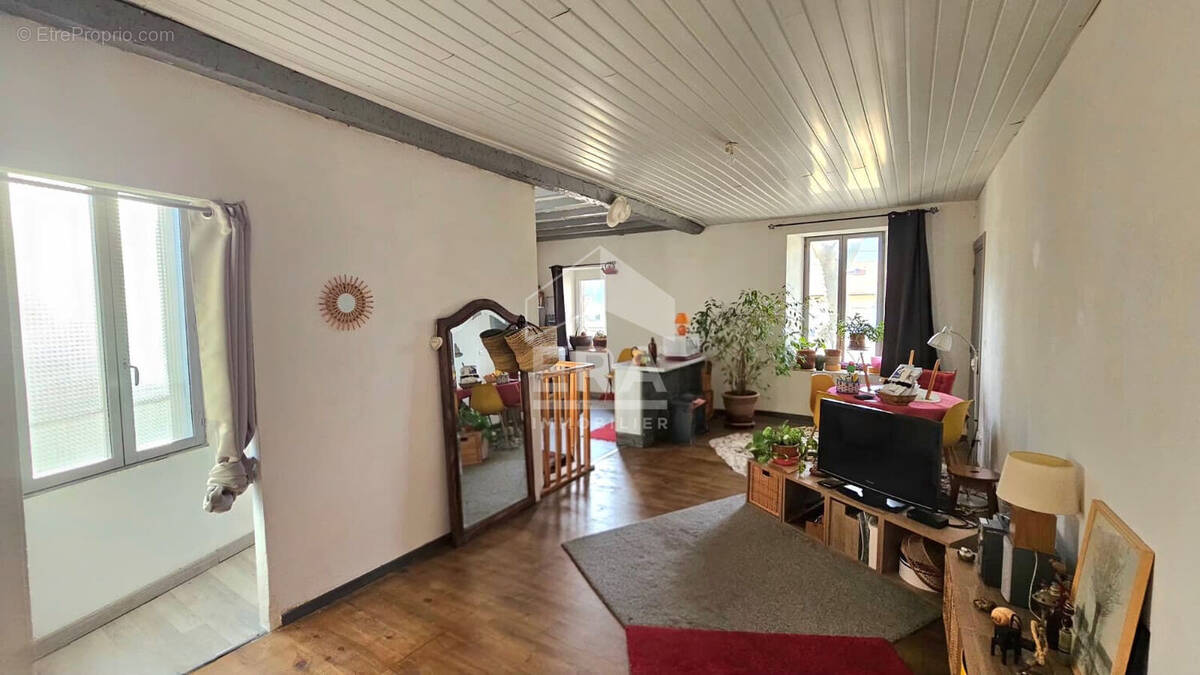 Appartement à QUILLAN