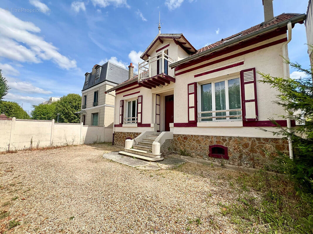Maison à CONFLANS-SAINTE-HONORINE
