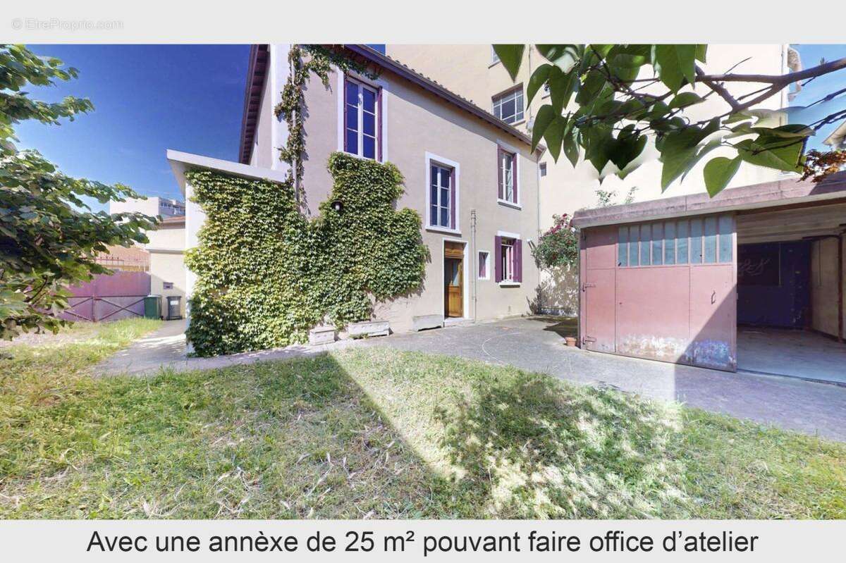 Maison 160 m² à Lyon-3e  - photo 16