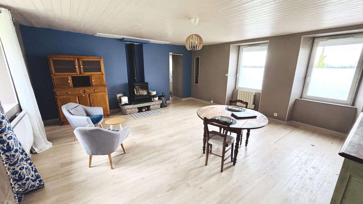 Maison 115 m² à Juvigne  - photo 4