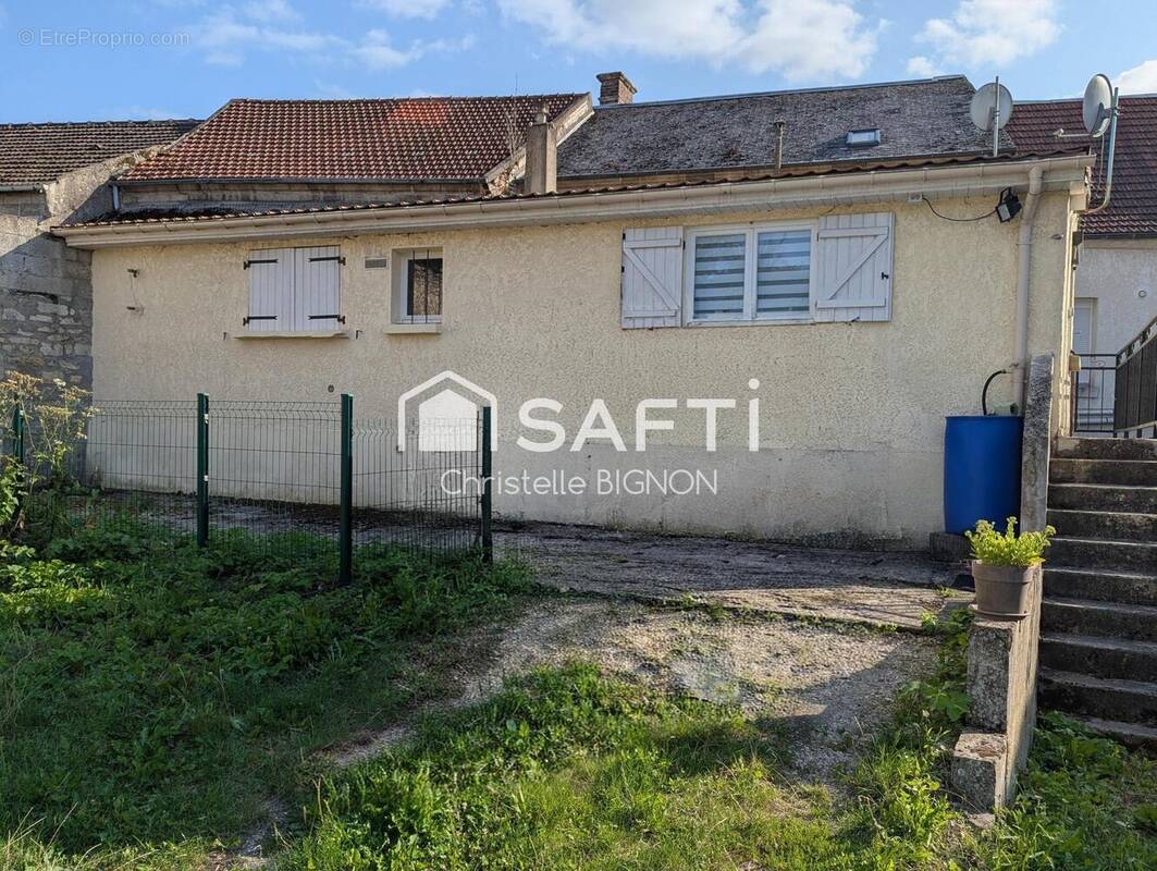 Photo 1 - Maison à LIANCOURT