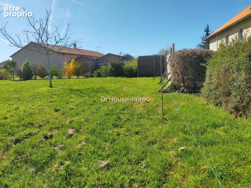 Terrain 1 024 m² à vendre à L'isle-Jourdain (86150) - photo 14