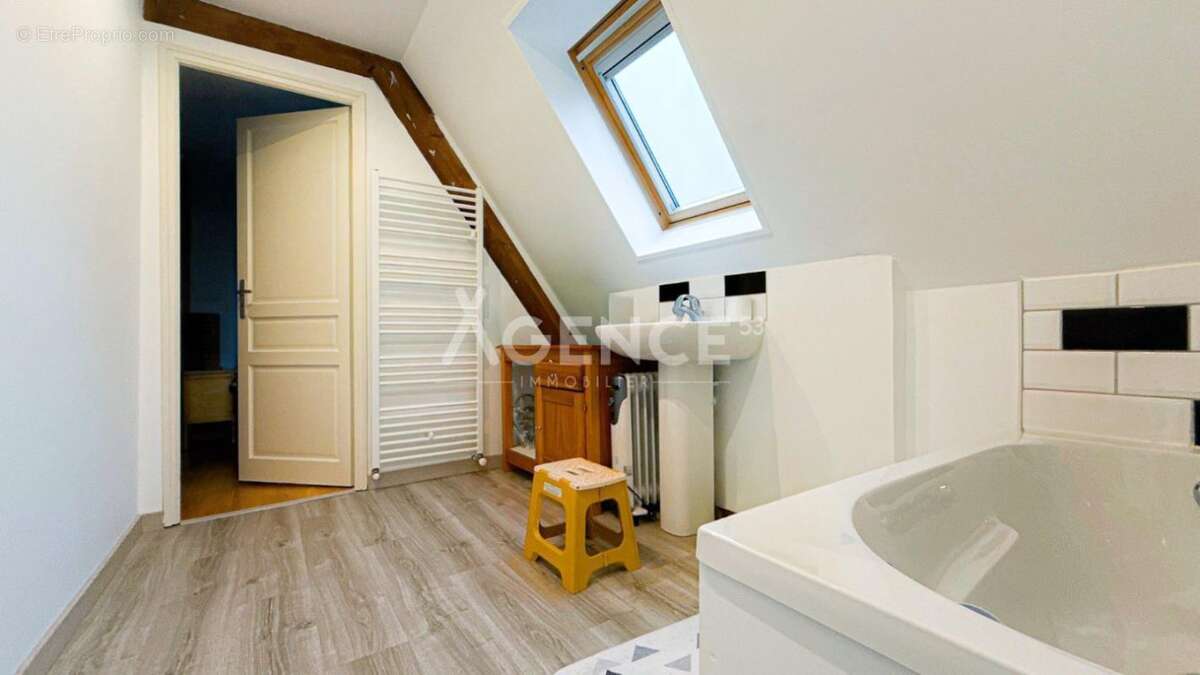 Maison à EPERLECQUES