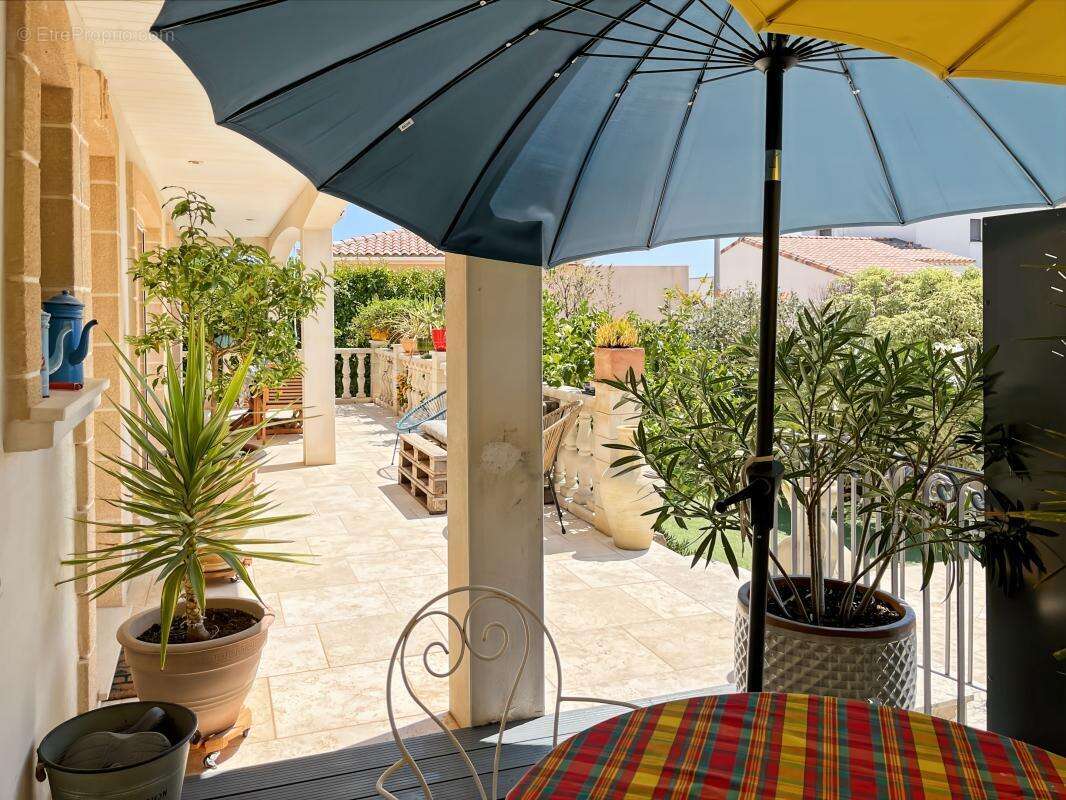 Vente superbe villa de standing à Marseillan à 5 minutes à pied du port - photo 36