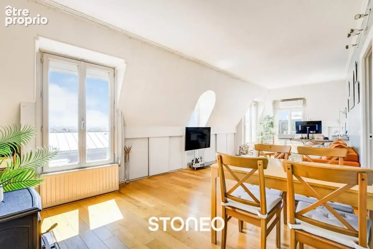 Appartement lumineux avec vue panoramique sur Paris, balcon et chambre de service attenante – 6e étage avec ascenseur - photo 4