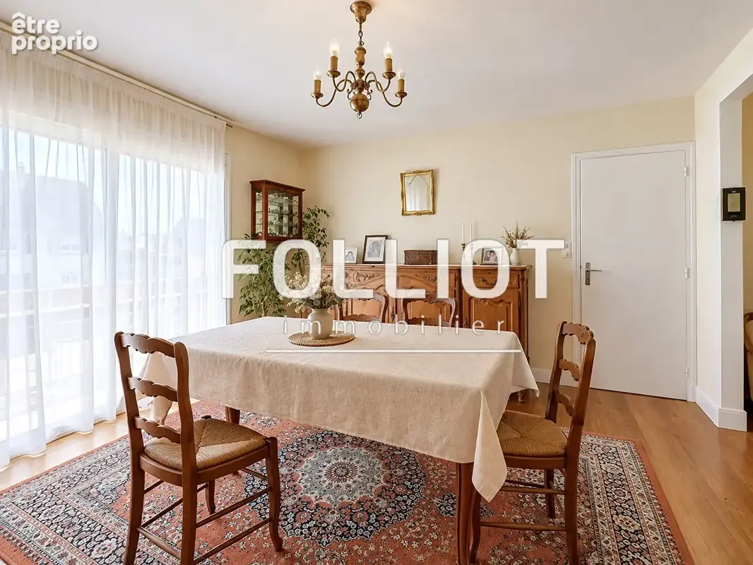 Maison familiale de 106 m² avec 5 chambres et sous-sol complet à Avranches - photo 4