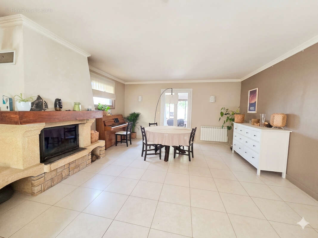 Maison Bouaye 7 pièce(s) 160 m2 - photo 3