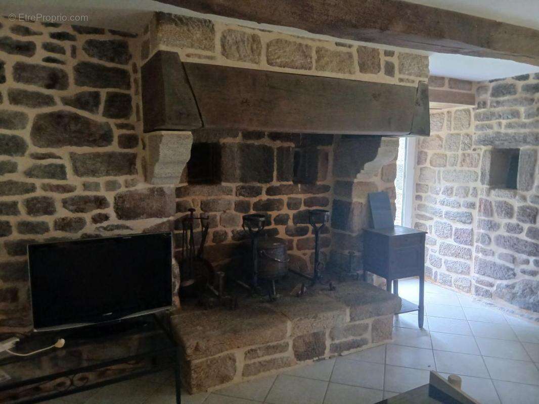 Maison à LOCMALO