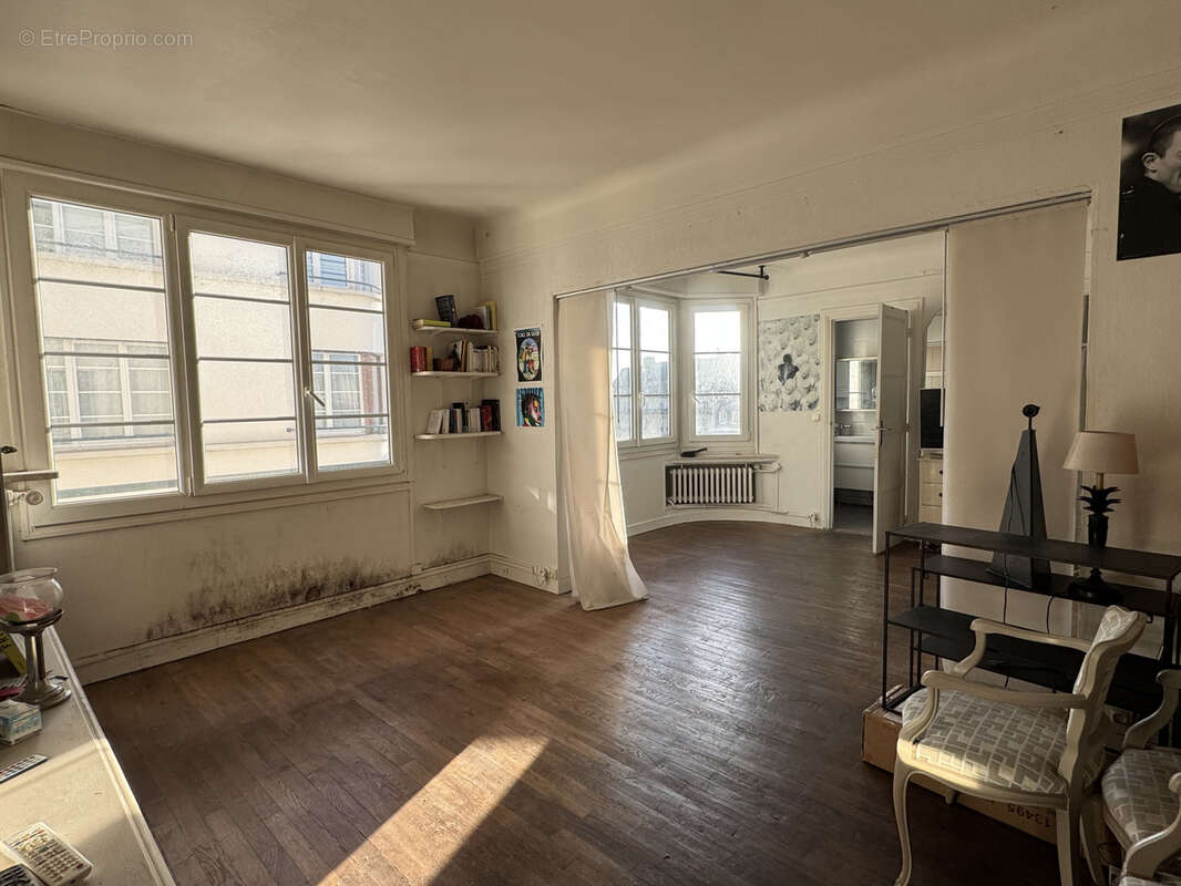 Appartement à PARIS-17E