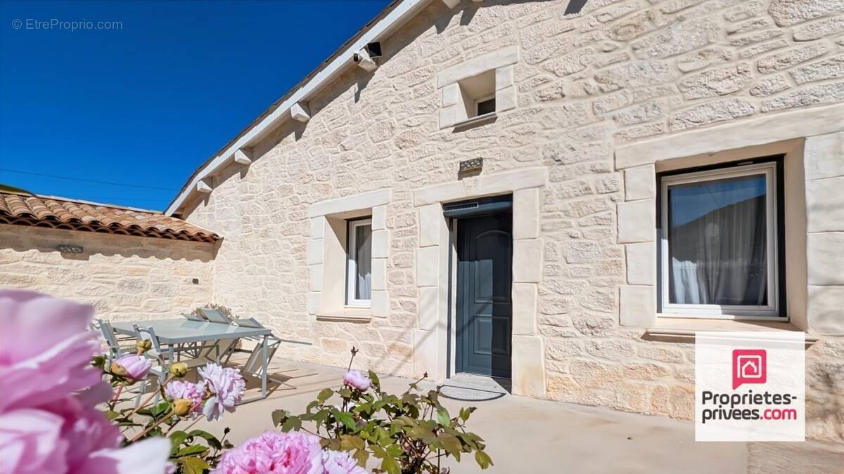 Maison à FIGANIERES