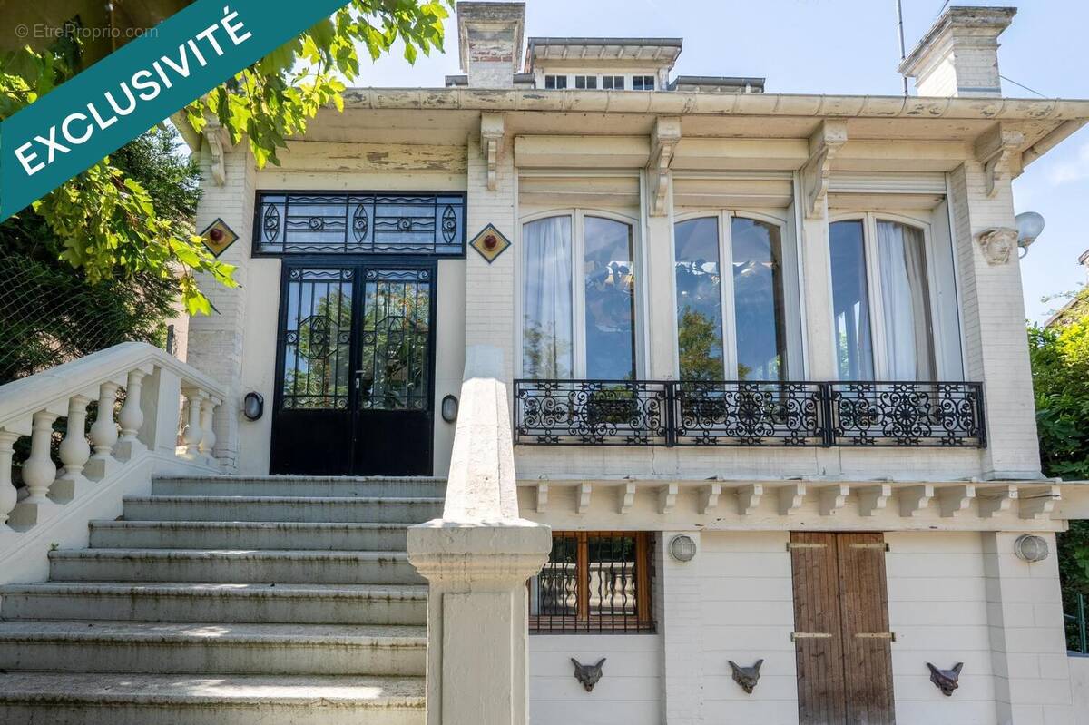 Photo 1 - Maison à SAINT-MAUR-DES-FOSSES