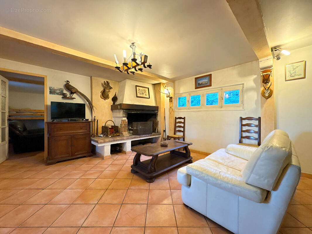 Maison à BEAUMONT-DE-PERTUIS