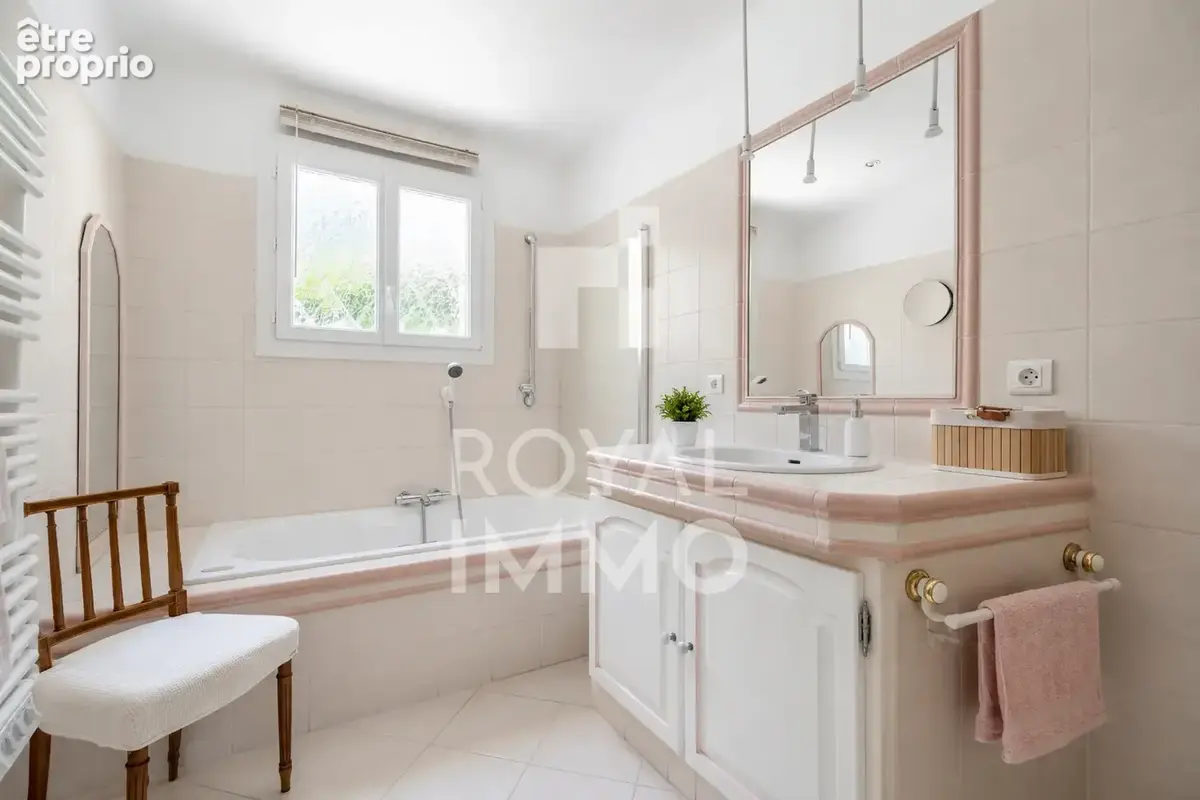 Propriété d'exception entre nature et VUE MER EXCEPTIONNELLE - SANARY SUR MER - photo 10