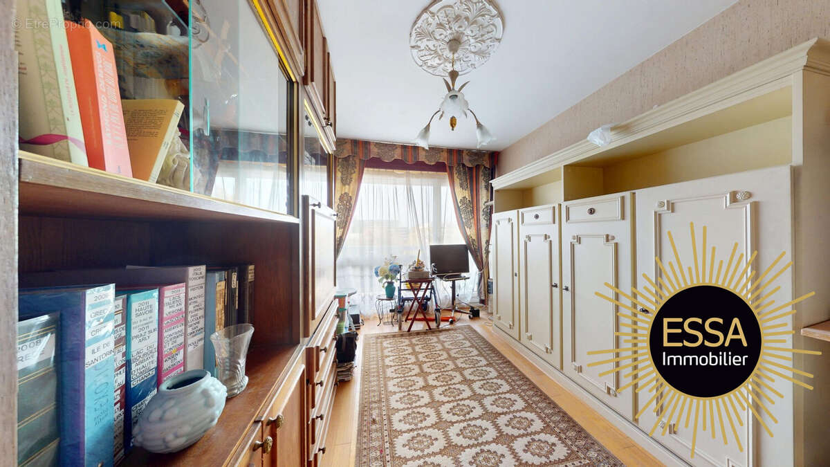 Appartement à VELIZY-VILLACOUBLAY