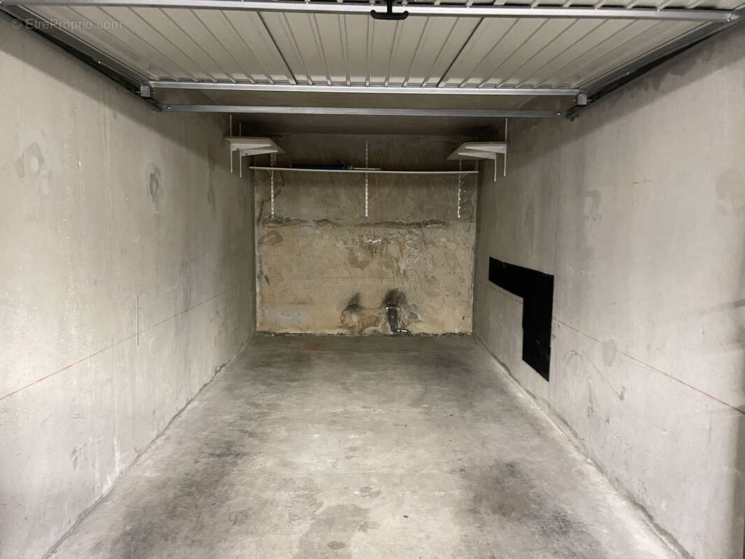 Parking à MARSEILLE-8E