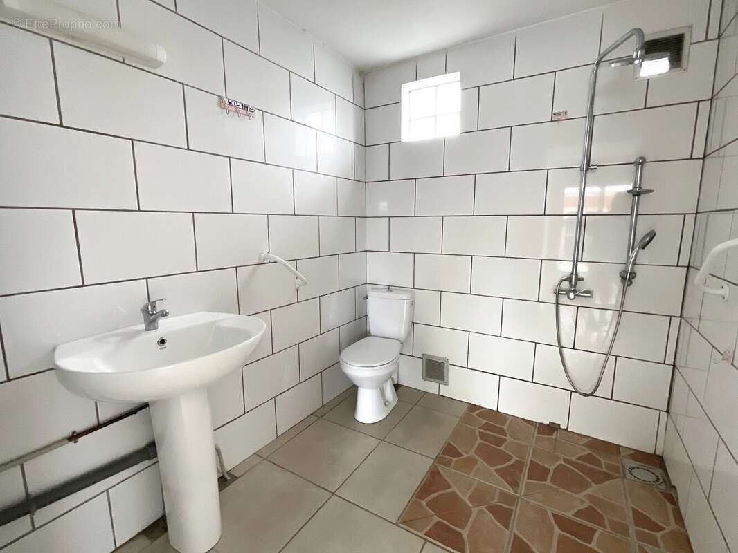 Maison à LES AVIRONS