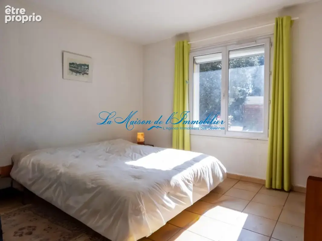 Proche ANDUZE, dans un écrin de verdure de 6590 m2 maison F6 avec piscine - photo 6