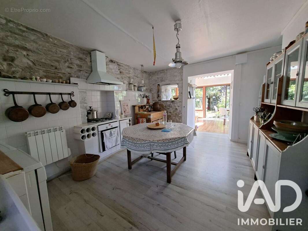 Maison 111 m² à La Roche-Derrien  - photo 4