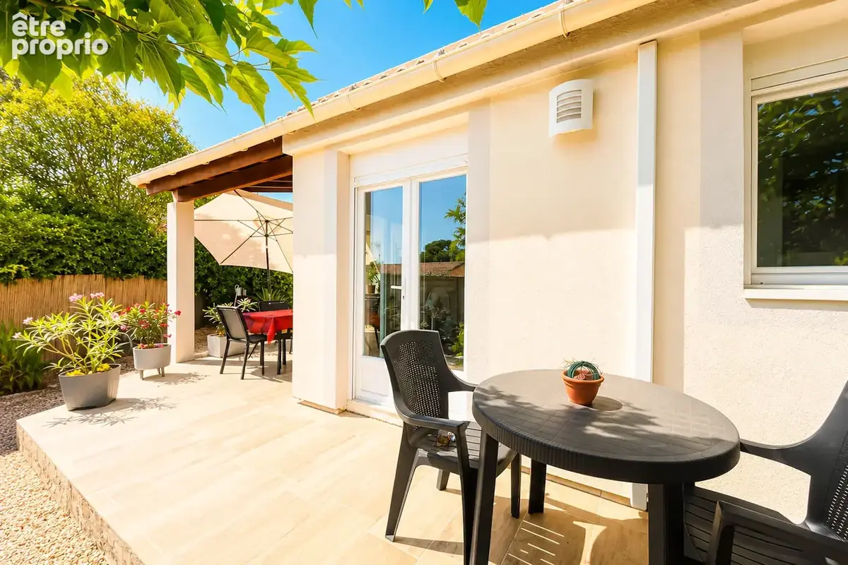 Pavillon t4 avec jardin 800m de la mer - photo 3