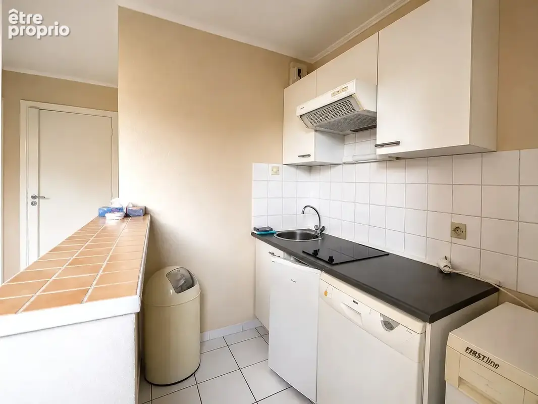 Exclusivité ! Spacieux T3 avec terrasse et parking. - photo 6