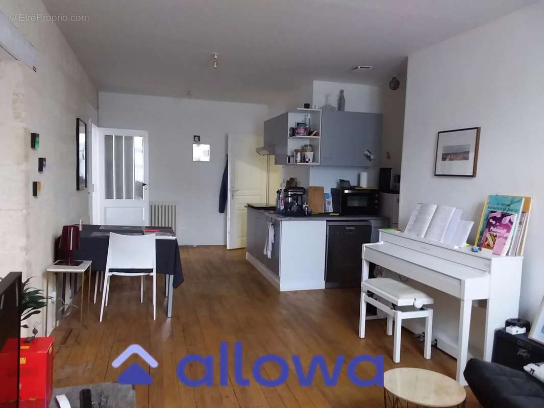 Appartement à SABLONS