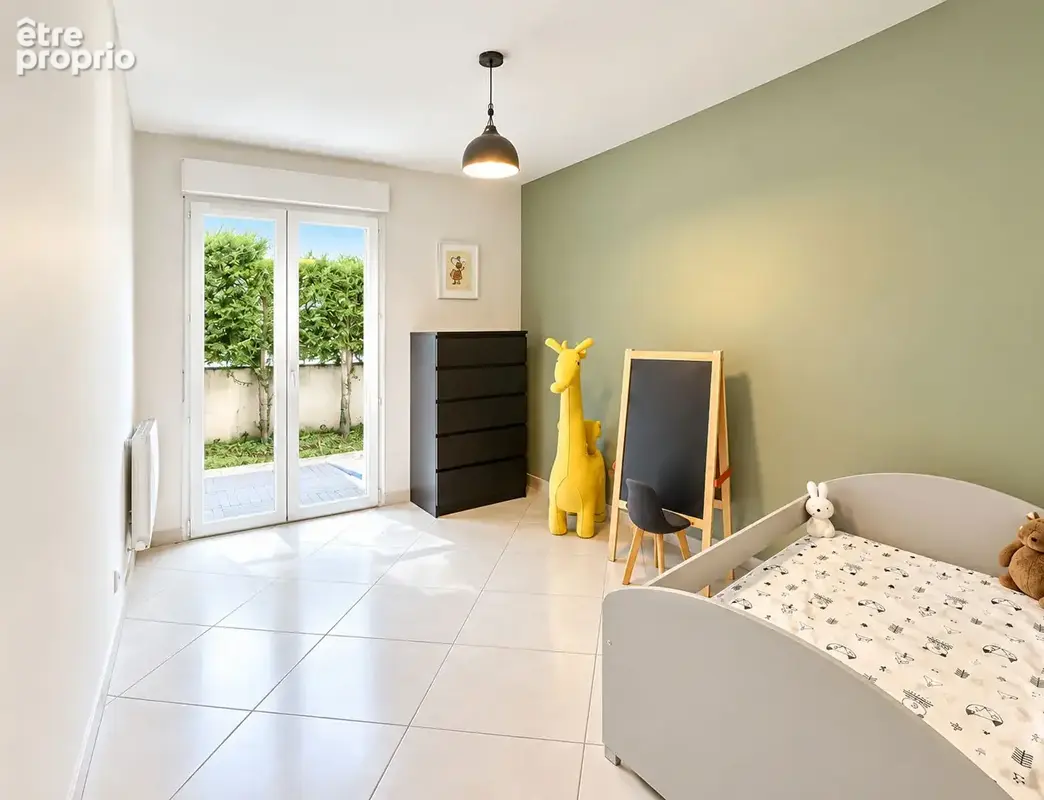 Appartement T4 de 98 m² avec terrasses et jardin - photo 7