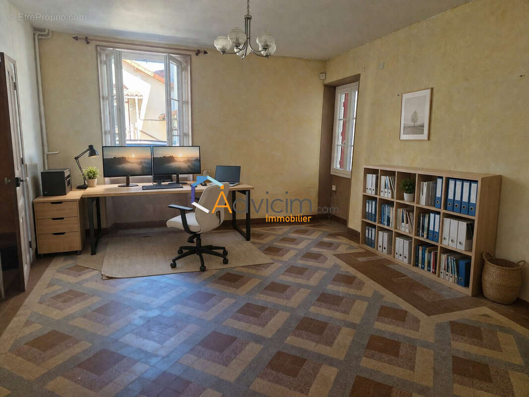 idée d'aménagement  - Maison à MILLAC