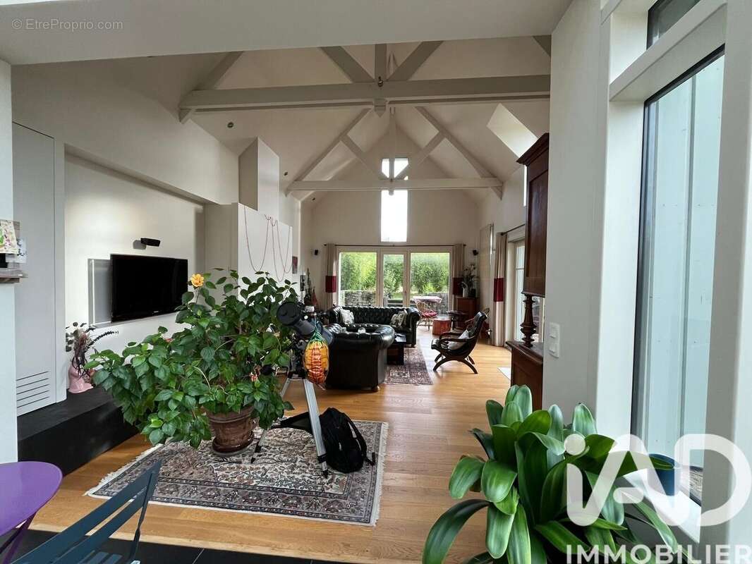 Photo 9 - Maison à LA VILLE-ES-NONAIS