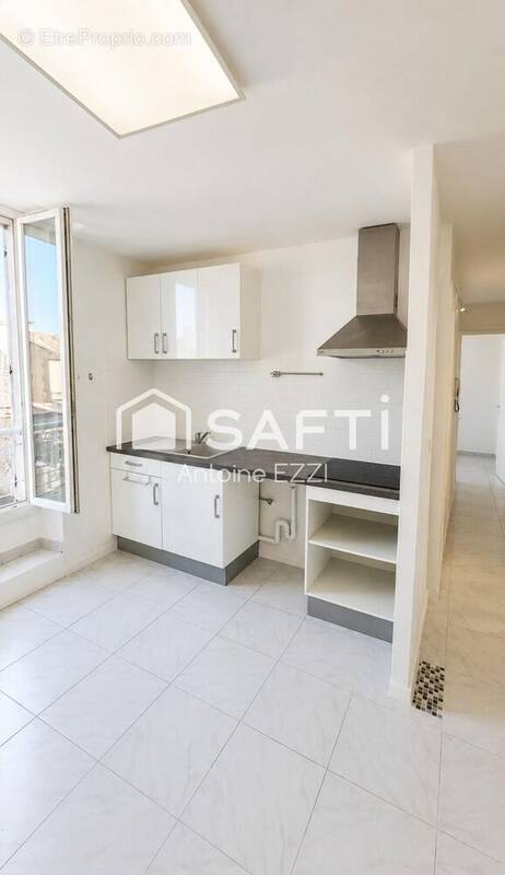 Photo 1 - Appartement à EYGUIERES