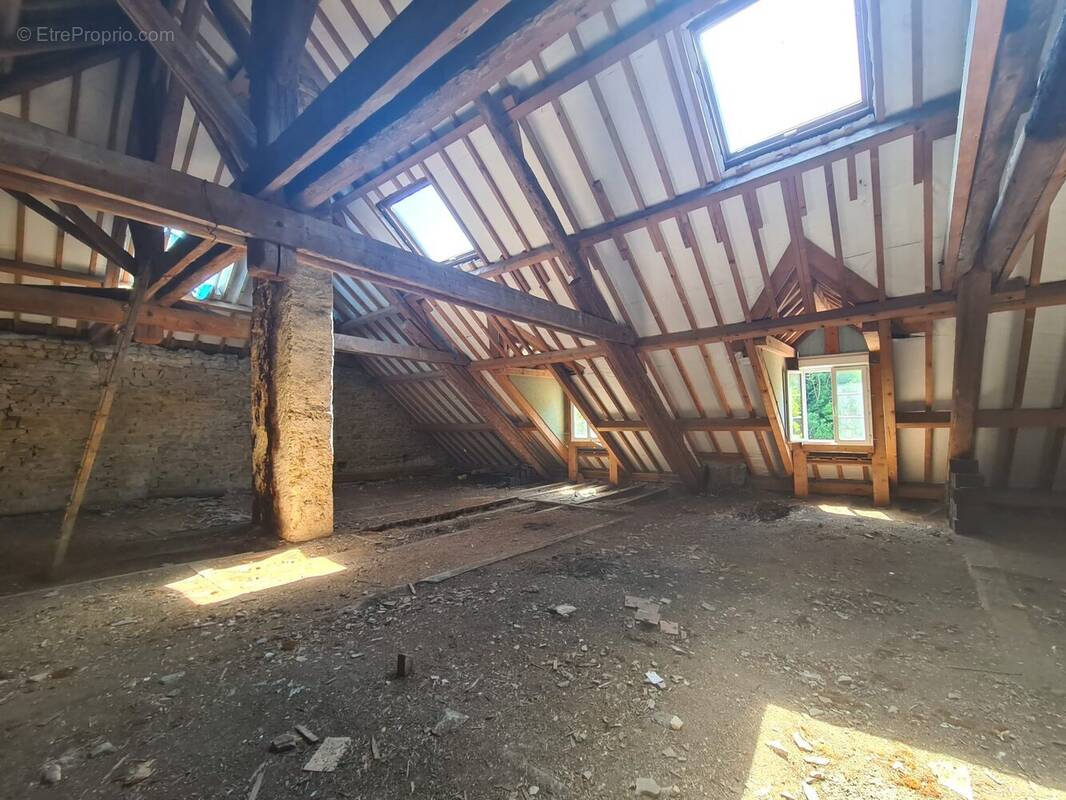 Appartement à LODS