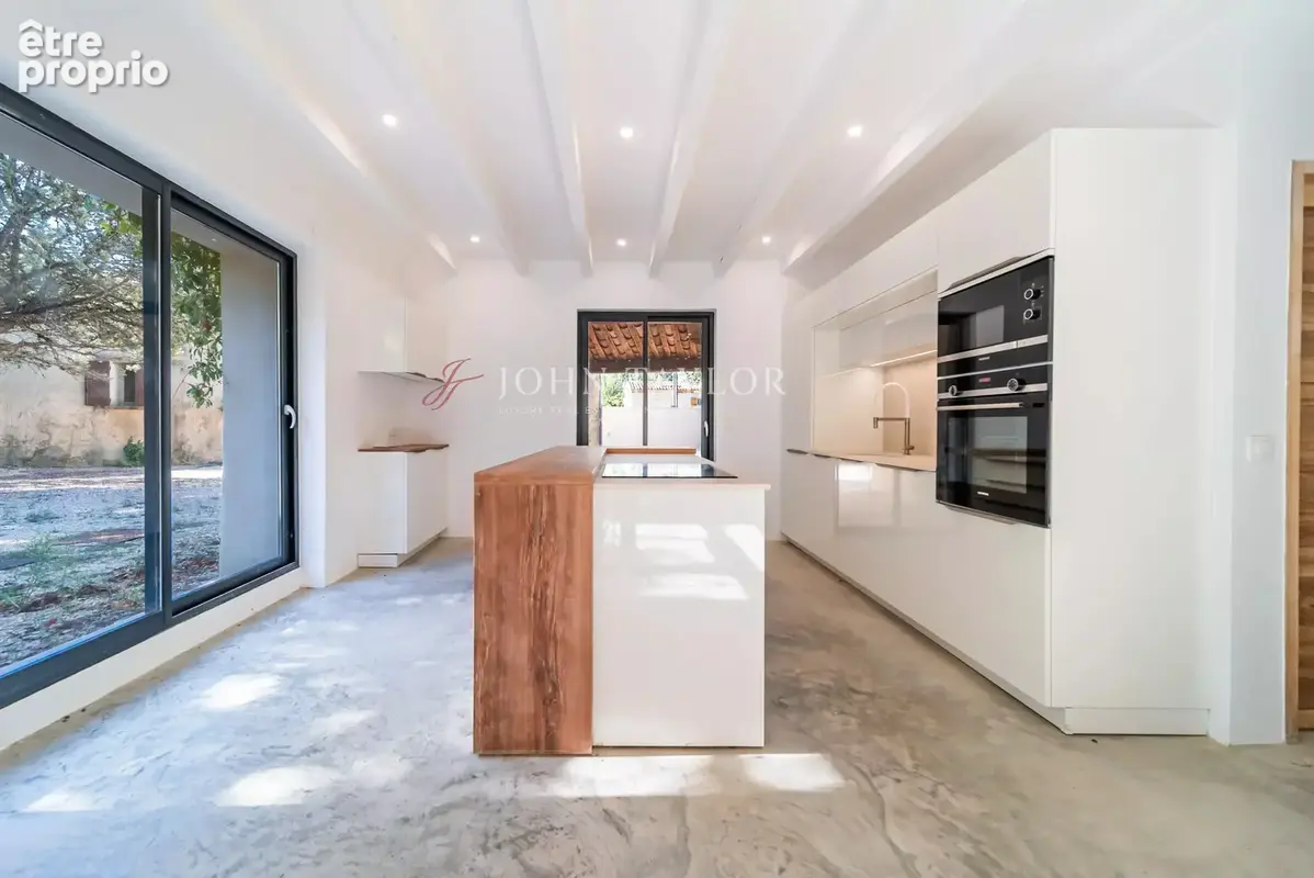 A VENDRE Mas de ville rénové avec maisonnette indépendante à restaurer – L’Isle-sur-la-Sorgue, Provence - photo 7