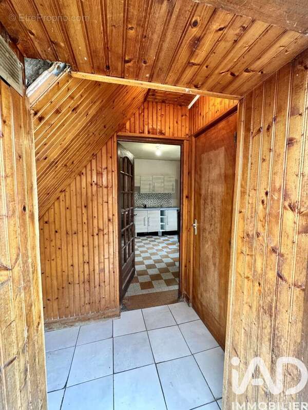 Photo 5 - Maison à VILLENEUVE-L'ARCHEVEQUE