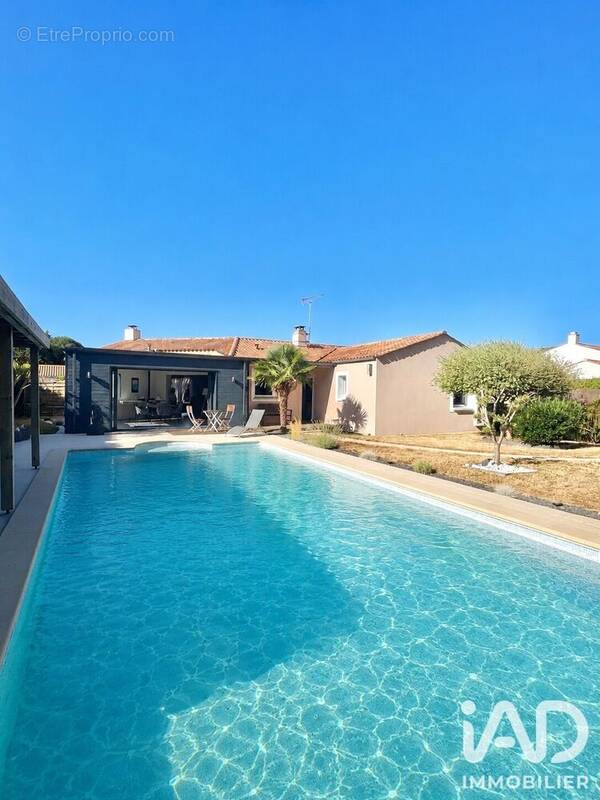 Photo 1 - Maison à LANDERONDE
