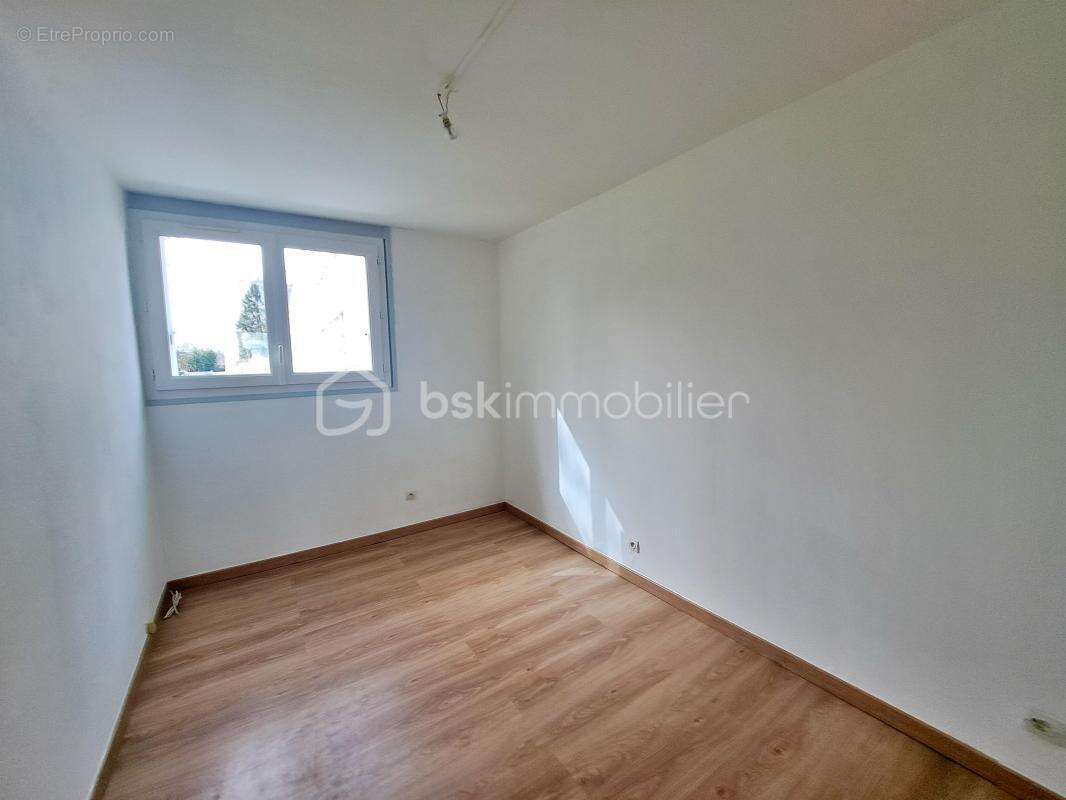 Appartement à SAINT-CYR-SUR-LOIRE