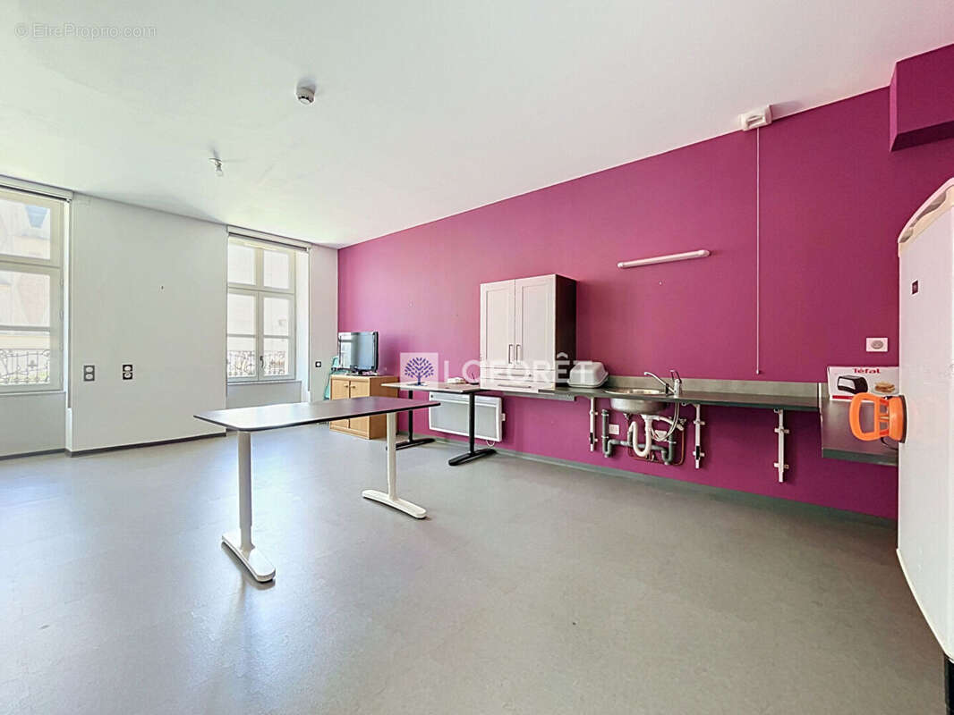 Immeuble 7 logements local commercial parking jardin Parthenay - photo 10