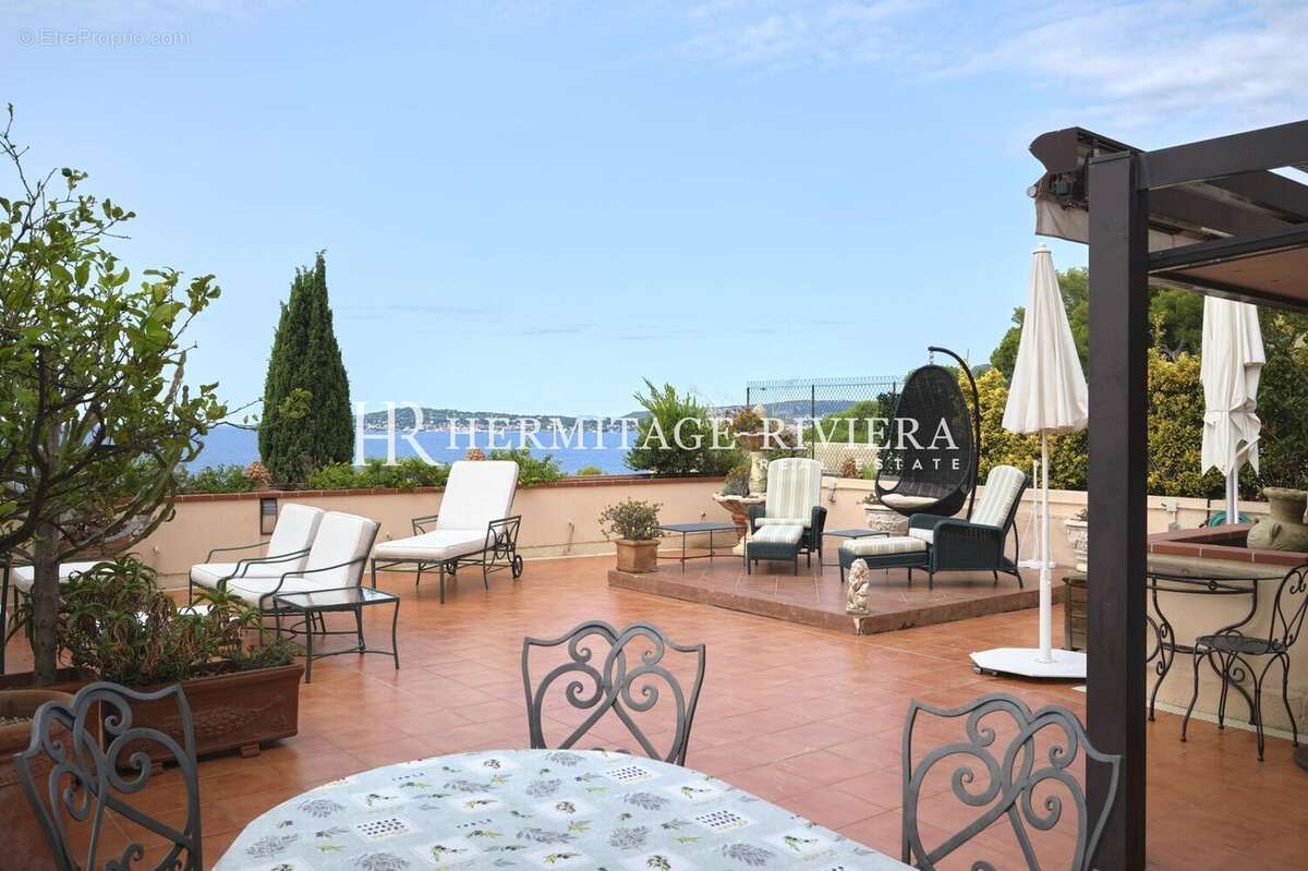Appartement à CAP-D'AIL