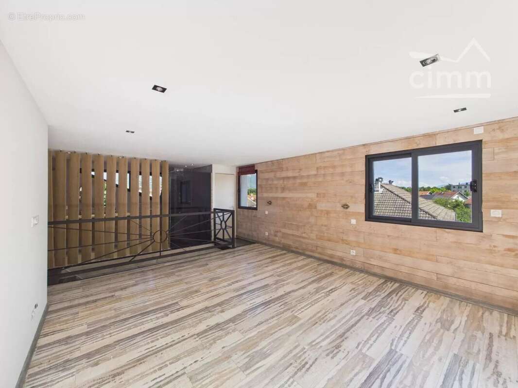 Maison de type 3 de 166 m² + appartement indépendant et garage - photo 12