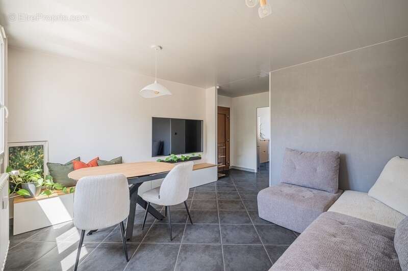 Appartement à vendre 3 pièces RENAGE (38) - photo 3
