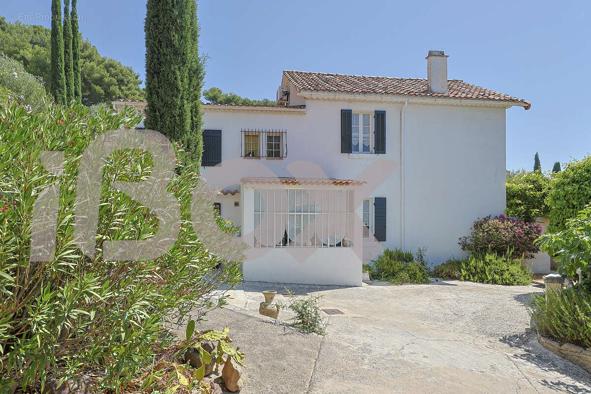 Maison à LA VALETTE-DU-VAR