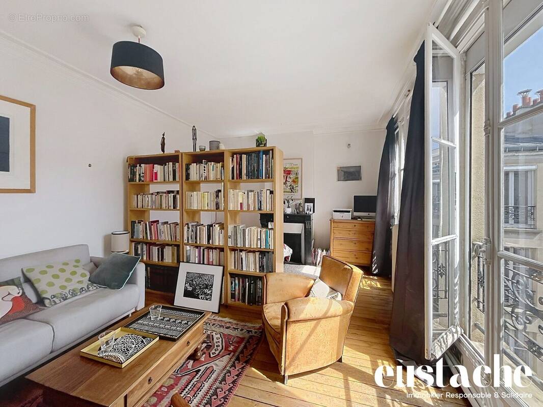 Appartement à PARIS-10E