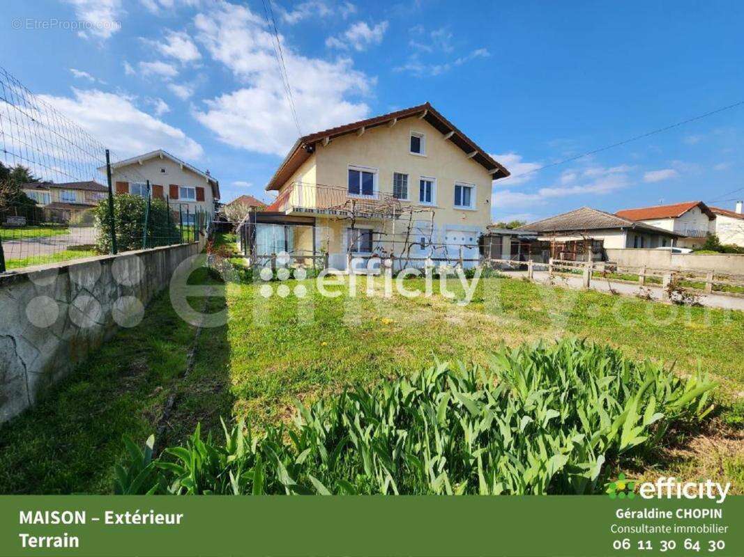 Maison à SAINT-MARTIN-LA-PLAINE