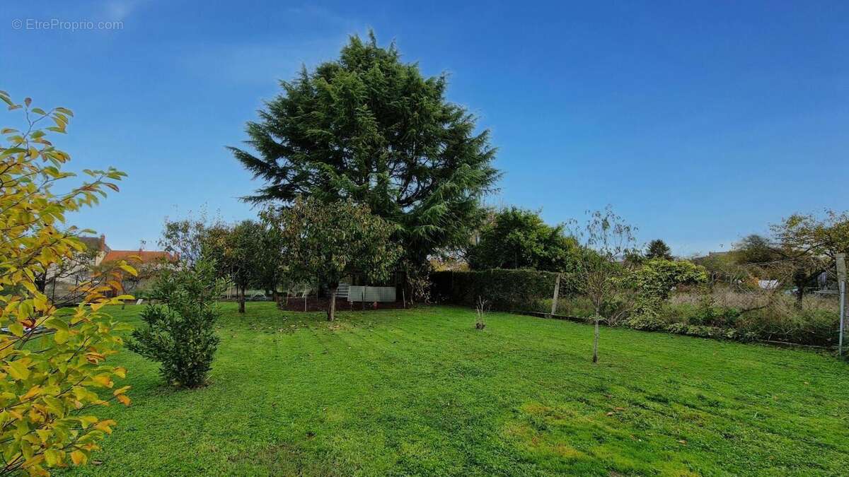 Photo 2 - Maison à CHATELLERAULT