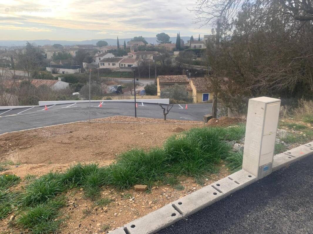 Photo 1 - Terrain à PERTUIS