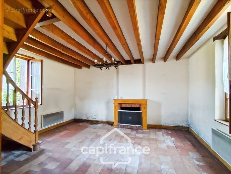 Maison à vendre 4 pièces LA CHAPELLE GAUGAIN (72)  -  Terrain 2925 m²  - - photo 10