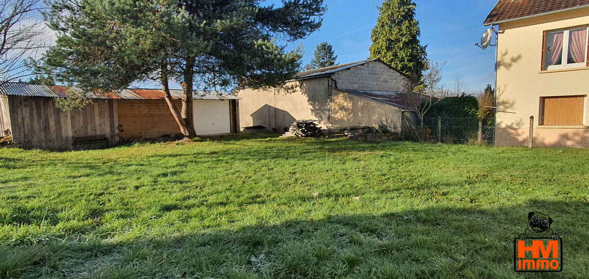 Terrain à BUSSIERE-GALANT