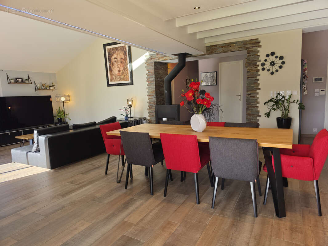 Maison à LE CELLIER